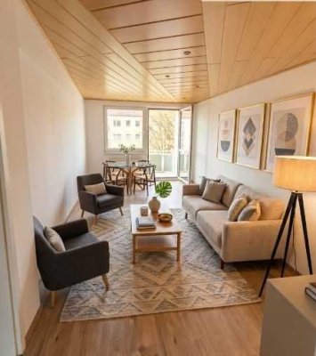 Helle 3-Zimmer-Wohnung mit Balkon in Gera-Heinrich-Zille-Straße