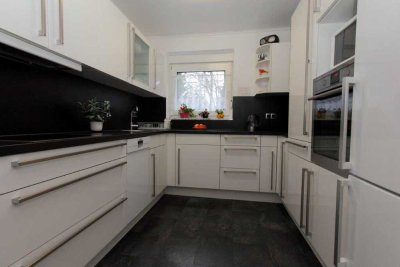 Geschmackvolle, modernisierte 3-Zimmer-Hochparterre-Wohnung mit Balkon und EBK in Heilbronn