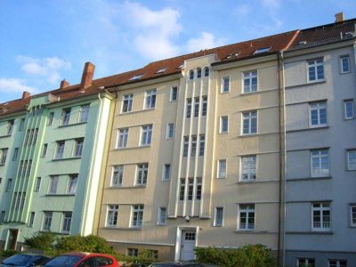 Attraktive 2 Zimmer-Wohnung mit Balkon in der Weststadt zu mieten!