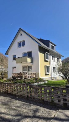 Freundliche und modernisierte 3-Zimmer-Wohnung mit Einbauküche in Bad Urach