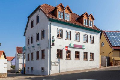 Charmantes Wohn- und Geschäftshaus mit vielseitigem Potenzial – Wohnen, Vermieten oder Gastronomie