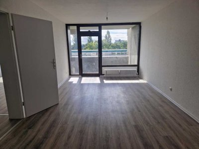 Helle 2-Zimmer-Wohnung mit Balkon