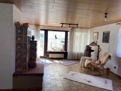 Schicker, gepflegter Bungalow 5 Zimmer, 2 Bäder, Wintergarten, Garten, Garage.