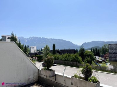 Ferienwohnsitz – Eckwohnung mit riesiger Terrasse in Sonnenlage mit tollem Bergpanorama.