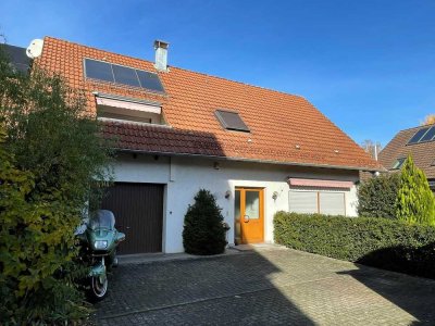 Achern, Oberachern - Geräumiges Zuhause mit Garten!