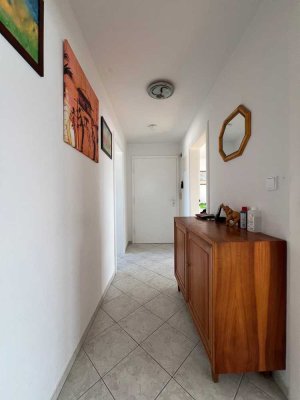 Dachau: 2-Zimmer-DG-Wohnung mit Charme und Potenzial – Citynah & nur wenige Schritte zur S-Bahn