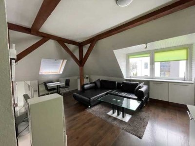 Ansprechende 1-Zimmer-Dachgeschosswohnung mit Einbauküche in Kassel