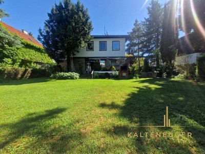 Absolute RUHELAGE in alter Siedlungslage: 776 m² großes Grundstück mit Haus und viel Potenzial!