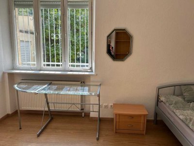 Ruhig gelegenes möbliertes Appartement zum Garten