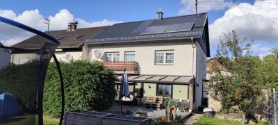 Gepflegtes Reihenendhaus mit großem Grundstück in Illingen