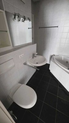 Luxuriöses Penthouse mit 4 Zimmern, Balkon und Garage in Frankfurt Westend-Nord