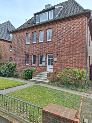 Dachgeschosswohnung im Dichterviertel