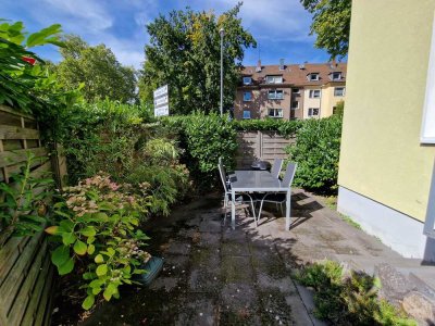 Helle 2-Zimmer-Wohnung mit großer Terrasse in zentraler Lage von Köln-Mülheim