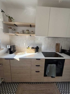 Möbliertes 1-Zimmer-Appartement München-Obersendling, von Privat. Erstbezug nach Komplettsanierung