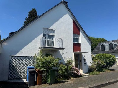 Charmantes Einfamilienhaus mit großem Grundstück und wunderschönem Garten in Melsbach