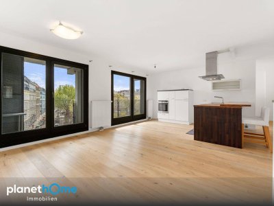 "AM HUNDSTURM" – Lichtdurchflutetes 2-Zimmer-Loft mit großer Loggia &amp; Parkblick