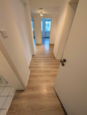 Attraktive 4-Zimmer-Erdgeschosswohnung mit großem Balkon in Oldenburg-Ohmstede