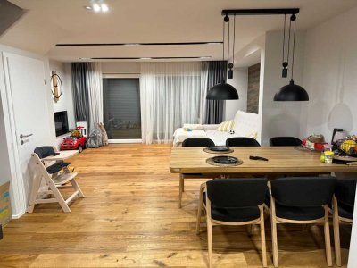 Moderne Reihenmittelhaus mit Dachterrasse & Garten in ruhiger Lage von Mannheim-Sandhofen