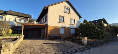 Reserviert!!! Solides Einfamilienhaus mit Einliegerwohnung in traumhafter Lage mit Weitblick