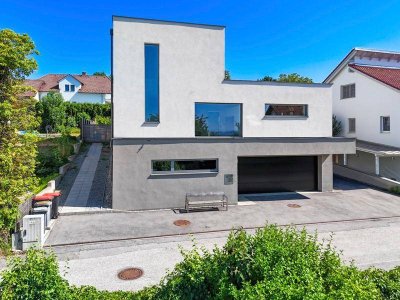 Straßham: Neuwertig. Hochwertig - zum Wohnen &amp; Arbeiten