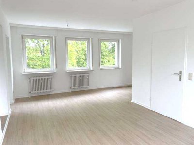 Helle, sehr gepflegte 2-Zimmer-Wohnung mit Balkon im begehren Buchrain-Gebiet im Offenbacher Westen