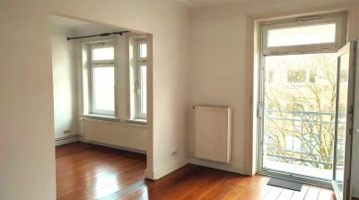Direkt vom Eigentümer Im ruhigen Teil von Eimsbüttel: Gemütliche 3 Zimmer-Altbauwohnung mit Balkon
