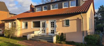 Wunderschöne Erdgeschosswohnung mit großem Garten - Wohnen wie im Eigenheim