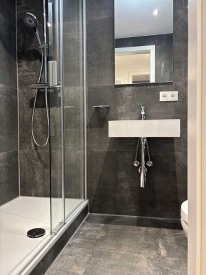 Großzügige sanierte 2 1/2 Zimmer Wohnung in der Amberger Altstadt, Erstbezug nach Sanierung