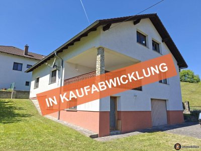 IN KAUFABWICKLUNG - Gepflegtes Ein- Zweifamilienhaus mit traumhaften Ausblick