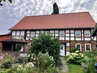 Sanierungsbedürftiges Fachwerkhaus