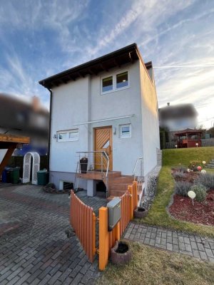 Wohnen Nähe Wiesengrund 
Moderne Doppelhaushälfte in schöner Hanglage ...