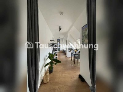 Tauschwohnung: Charmante Altbauwohnung im DG mit Schrägen im Wohnzimmer �✨