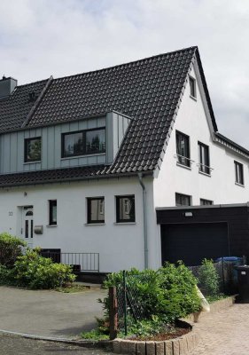 Im Herzen der Waldsiedlung - Leverkusen Schlebusch (Streichen, Einziehen, Wohlfühlen)