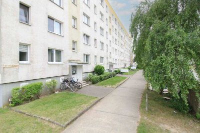 Solide vermietet: 2-Zi.-Wohnung mit Balkon in Parchim