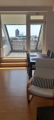 BERLIN TEGEL: moderne Wohnung - mit Anmeldung - 2 Zimmer, Balkon, möbliert