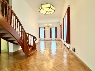 Exklusive Wohnung mit Bibliothek in der Bonner Weststadt