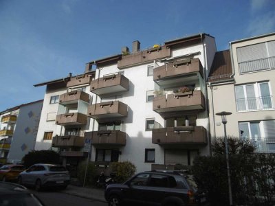 Große 3-Zi.Wohnung mit 2 Balkons