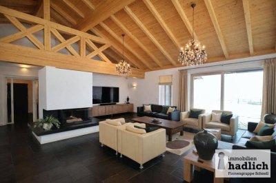 Exklusives Wohnerlebnis: Villa mit Gästehaus, Wellness-Oase und ca. 2.100 m2 Grundstück