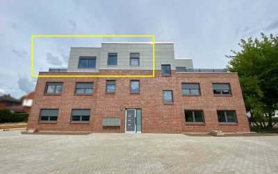 ERSTBEZUG / PROVISIONSFREI: Große, moderne 3,5-Raum-Wohnung mit riesiger Dachterrasse und Stellplatz