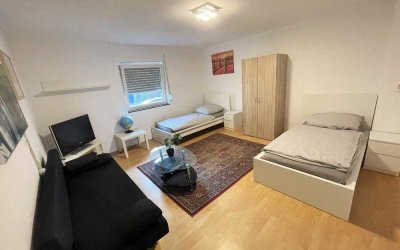 Möblierte 1,5-Zimmerwohnung mit Wohnküche, Dusche/Wc, WaMa und Balkon