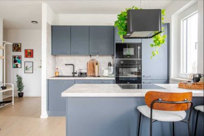 Stilvolle 3-Zimmer-Wohnung mit lux. Innenausstattung mit Balkon und EBK