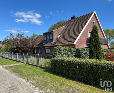 Geräumiges Wohnhaus mit 7 Zimmern auf einem großen Grundstück in Barßel-Elisabethfehn