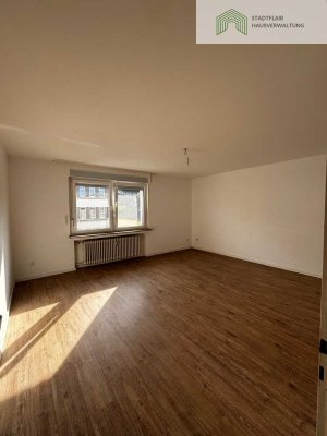 Großzügige 3-Zimmer-Wohnung mit Balkon in zentraler Lage