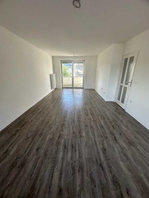 2. OG / 3 Zimmer mit Balkon (frisch saniert)