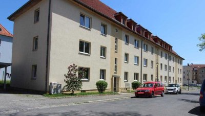 Frisch renovierte 4-Raumwohnung zu vermieten!