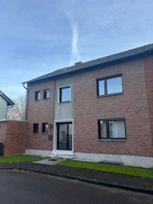 Schönes Reihenendhaus mit 7 Zimmern  in zentraler und ruhiger Wohnlage von Bergheim