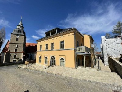 helle freundliche 2-Zimmer-Wohnung im Erdgeschoss mit Terrasse