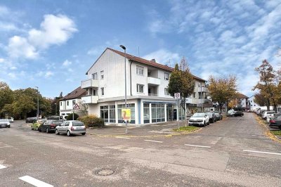 Wohn- und Geschäftshaus mit 2 Dachgeschosswohnungen, 2 Büroebenen und 2 Garagen