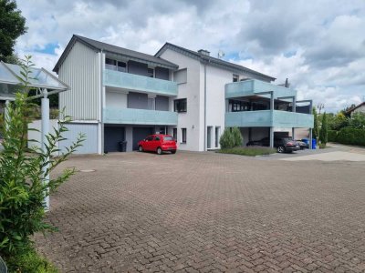3 Familien Wohnhaus + große Gewerbehalle in Rieschweiler