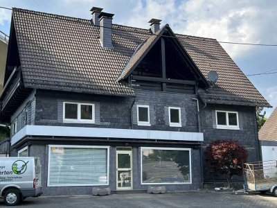 Großzügiges 9-Zimmer Loft in Gummersbach mit Balkon und Garten